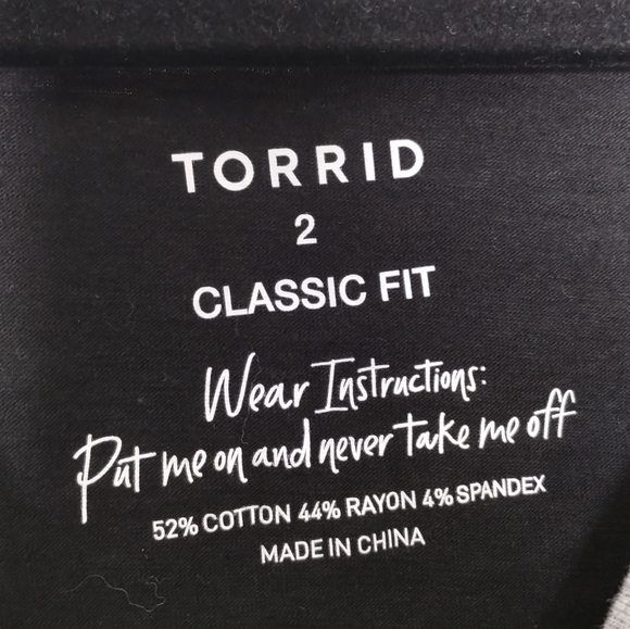 Torrid Raglan Pocket Graphic Tee Into The Shadows Black Gray Plus Size 2X - Picture 4 of 6